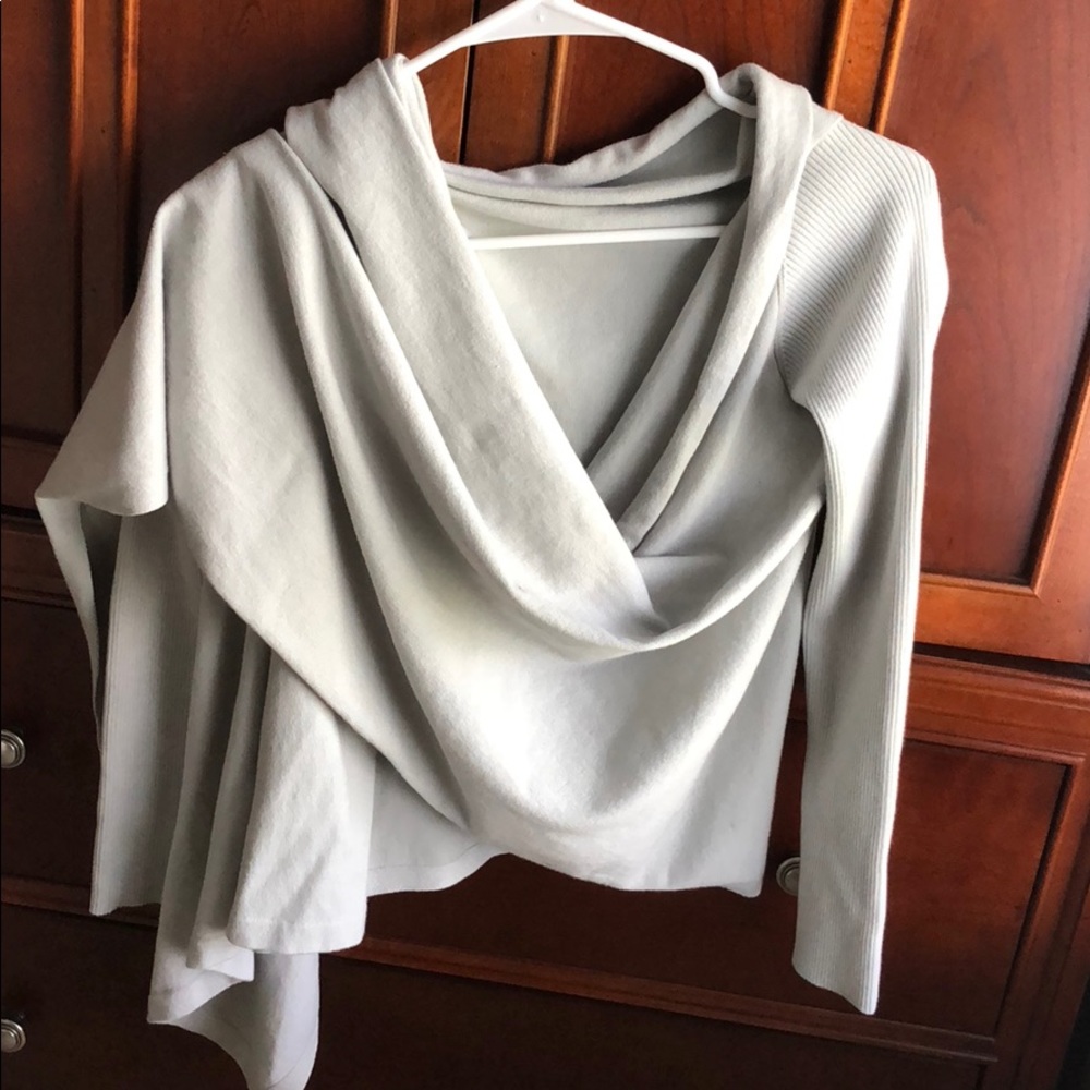 Fabletics Savannah Wrap